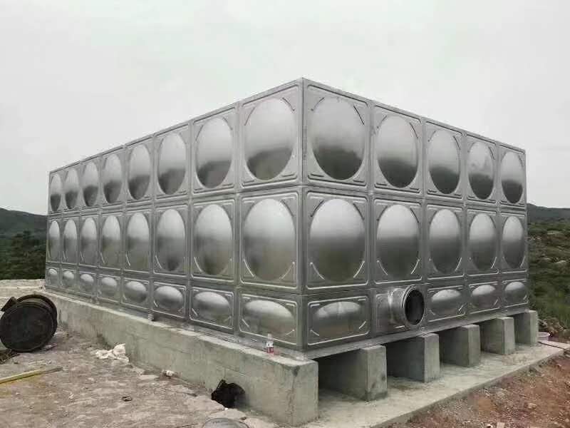 80吨方形保温水箱